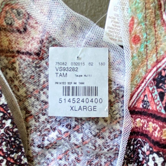 Buckle Daytrip Bohemian Babydoll Paisley Cami Tank Top - Picture 12 of 13